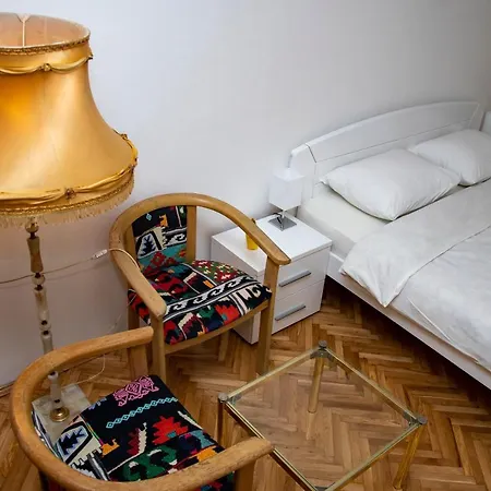 Apartament Micing *